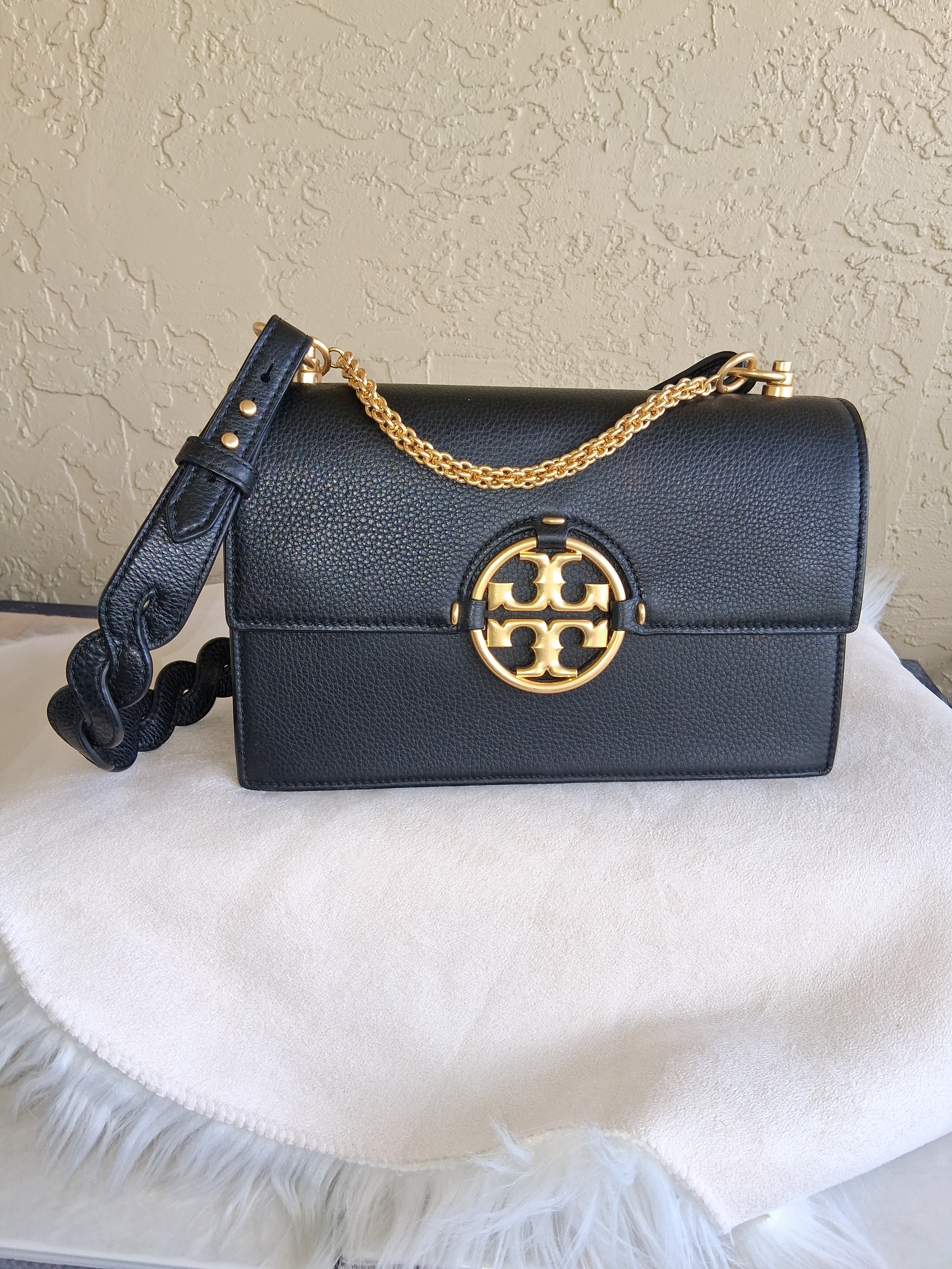 Tory Burch Black Pebbled Leather Shoulder Bag With Gold Hardware